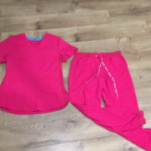 MedCouture Pink Punch Scrub Set, size small